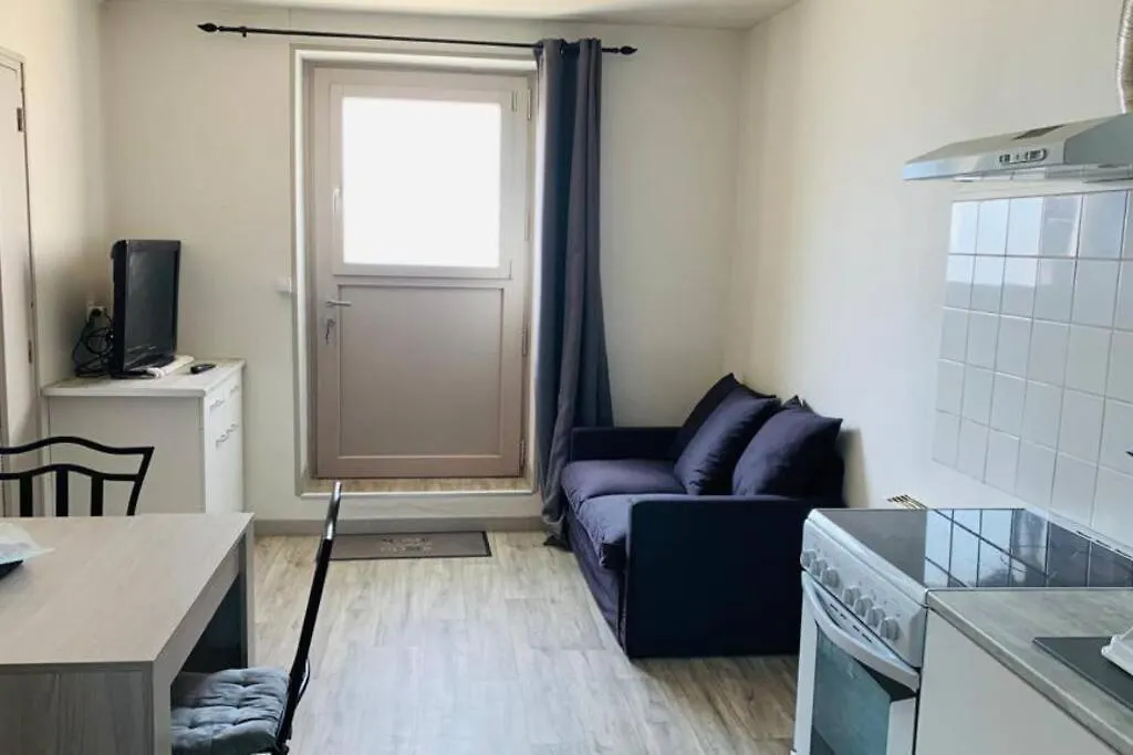 Location Appartement Proche Cite Medievale De Perouges, Cnpe Chazey-sur-Ain